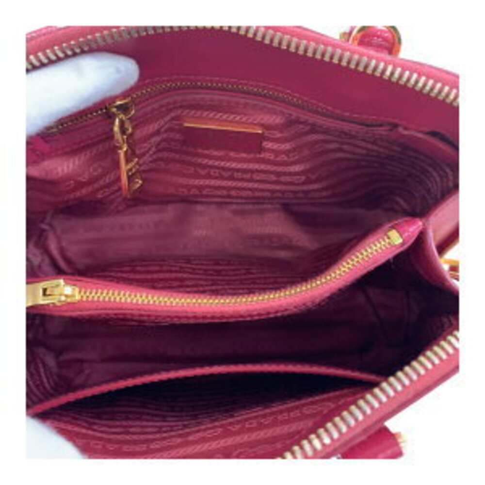 Prada handbag shoulder triangular pink leather Saffiano plate logo - Picture 8 of 10